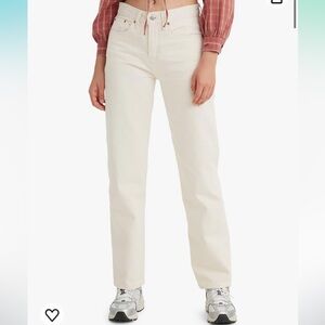Levi’s low pro straight jeans mid rise jeans. Size 31. Off white